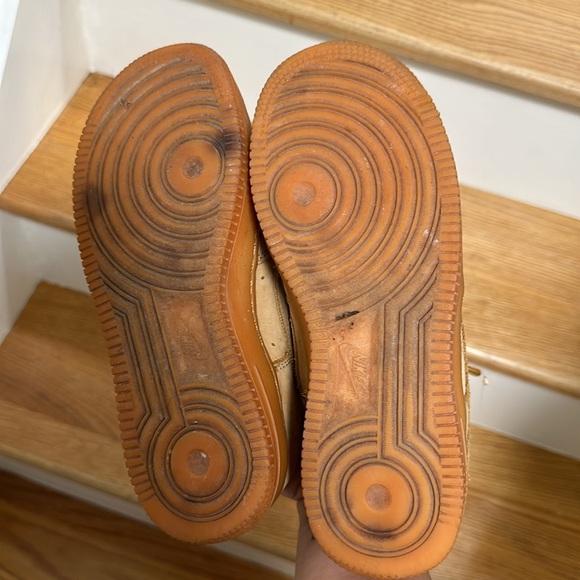 USED WHEAT AIR FORCE 1s - Picture 4 of 4